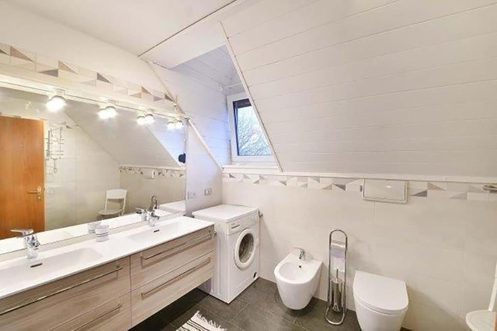 메라노 Penthouse In The Centre 아파트 외부 사진