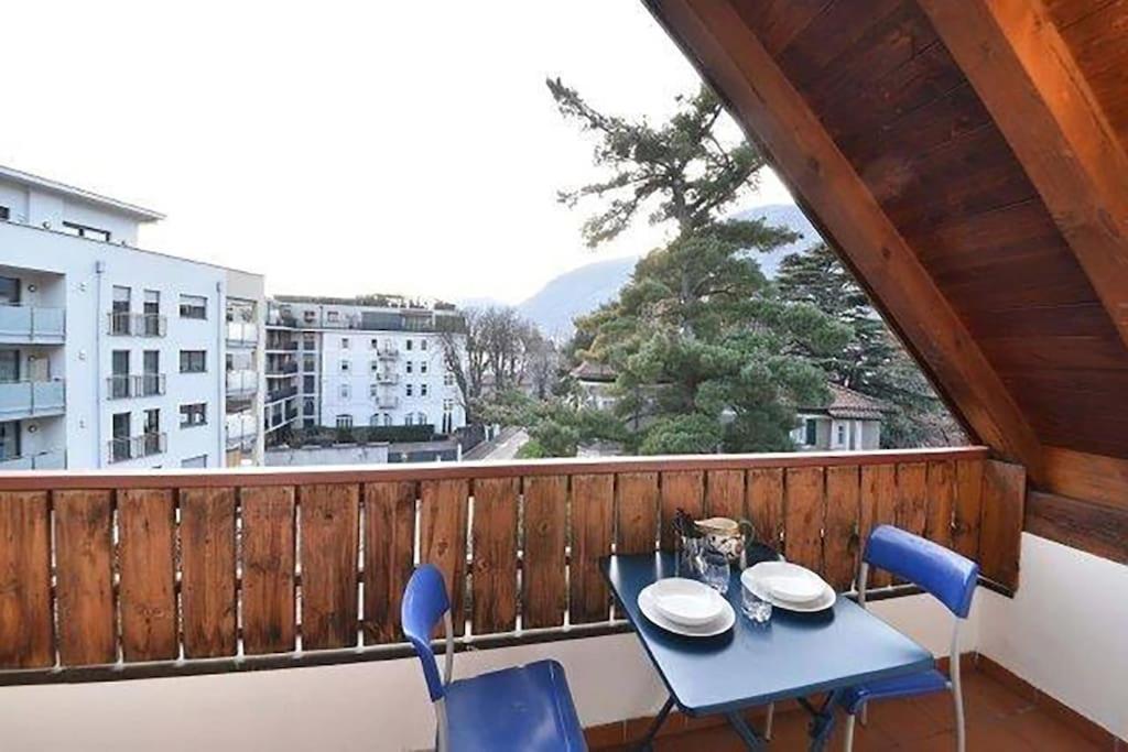 메라노 Penthouse In The Centre 아파트 외부 사진