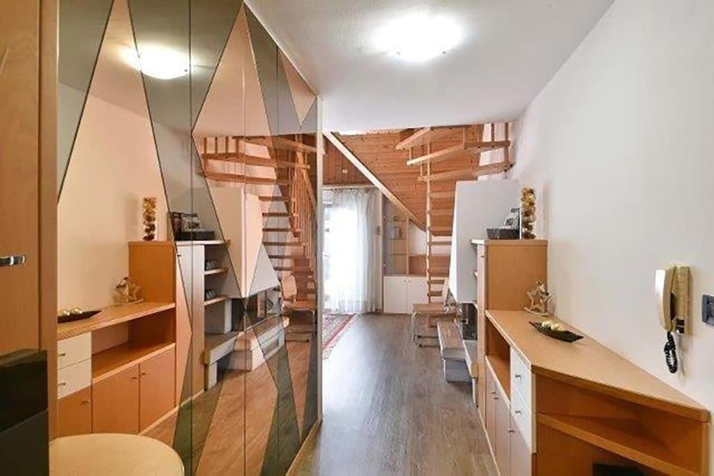 메라노 Penthouse In The Centre 아파트 외부 사진